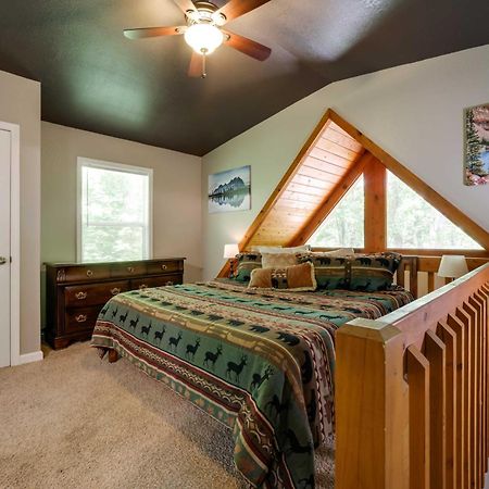 Cozy Whittier Cabin And Yard And Hot Tub, Pets Welcome Kültér fotó