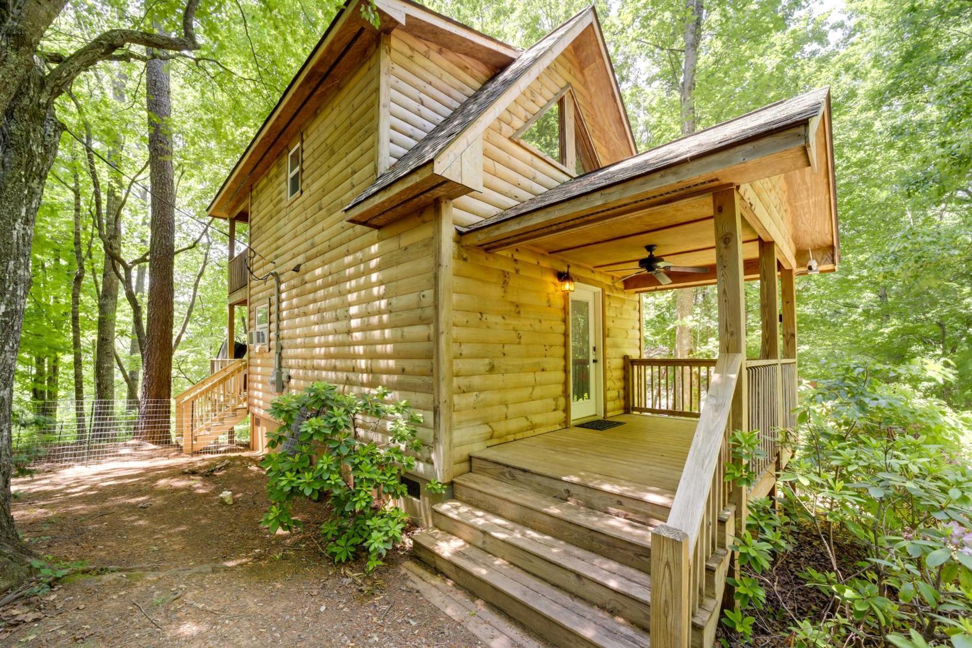 Cozy Whittier Cabin And Yard And Hot Tub, Pets Welcome Kültér fotó